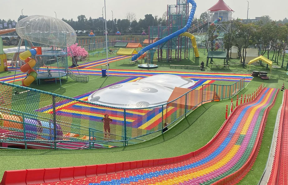 1600m²Rainbow Theme Family Amusement Park In Norway